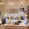 Green Hill Apartment