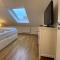 4 Zimmer Apartment, 125 qm, ruhig und zentrumsnah, max 5 Pers, Dachterasse, Garage, 1000 MBit