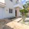 Amelia Villa in Coral Bay with private pool and close to a sandy beach - Maa