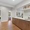 3BR Beautifully Designed Apt close to Shops - Belmont A3 - Чикаго