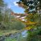 Bright, Updated Waterfront Cottage Pets Welcome!