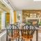 Bright, Updated Waterfront Cottage Pets Welcome!
