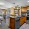 Falcon Crest Lodge 1 BR Condo With Gym & Hot-Tubs & Mountain View