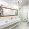 Sun Naam Home Santorini with heated jacuzzi