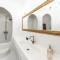 Sun Naam Home Santorini with heated jacuzzi