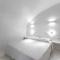 Sun Naam Home Santorini with heated jacuzzi