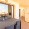 2114-Apt with nice terrace with pool view - 马尼尔瓦