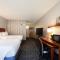 Courtyard by Marriott Dallas-Fort Worth/Bedford - Bedford