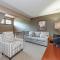 A304 Studio & Loft Standard View - Окленд