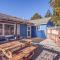 Relaxing 3 bedroom Santa Cruz house, 5min to beach