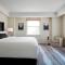 JW Marriott Essex House New York