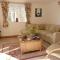 Little Maunditts Cottage - quiet location in charming Cotswold village - Sherston