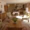 Little Maunditts Cottage - quiet location in charming Cotswold village - Sherston