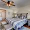 Twin Pines Cabin in Wilderness Ranch on Hwy 21, AMAZING Views, 20 ft ceilings, fully fenced yard, pet friendly, , Go paddle boarding at Lucky Peak, or snowshoeing in Idaho City and take in the hot springs, sleeps 10! - بويز