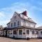 Woodcote Hotel