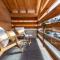 Spacious and modern apartment with views - 大博尔南