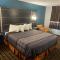 Faribault Hometown Inn & Suites - Faribault