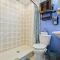 Beautiful 2 bedroom 1 bath Unit