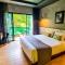 Chiangkhong Teak Garden Riverfront Onsen Hotel- SHA Extra Plus - Chiang Khong