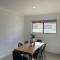 Lux Modern 4 Bedroom House Central CBD