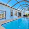 Almeria Court Pool Home
