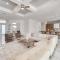 2017 built waterfront home w/ heated pool, hot tub & two master suites - جزيرة ماركو