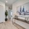 2017 built waterfront home w/ heated pool, hot tub & two master suites - جزيرة ماركو