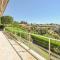 Lovely Home In Saint-Laurent-Du-Var - 圣罗兰度瓦