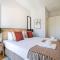 Bonfim Elegant Duplex w/ AC by LovelyStay