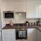 Stylish Apartment in Leafy Ealing