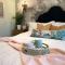 Stylish Apartment in Leafy Ealing