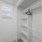 Beachfront Getaway Studio with Parking - M21