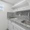 Beachfront Getaway Studio with Parking - M21