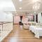 5Bedroom Villa @ Seremban 20pax Netflix Projector Pool