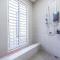 5Bedroom Villa @ Seremban 20pax Netflix Projector Pool