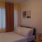 One Spatial Two Bedroom Condominium Unit with Pool and Gym free Netflix and wifi