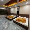 HOTEL ROYAL SUITES +