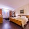 Hotel Century
