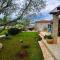 Holiday Home T