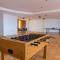 Modern, Stylish And Great Views Apt In Oceania