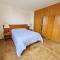 Cobertura 5 quartos sendo 4 suites , piscina churrasqueira , Pitangueiras , 4 vagas