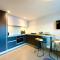 Stunning Apartment - 1 Minute walk to Poole Quay - Great Location - Free Parking - Fast WiFi - Smart TV - Newly decorated - sleeps up to 2! Close to Poole & Bournemouth & Sandbanks
