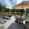 Pine Boutique Lodge with hot tub for couples & dog - York