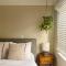 Beach house in the heart of balboa peninsula