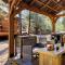 Live Simply Cabin, Walking distance to East Zion trails - أوردرفيل