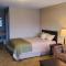 Shoreside Inn & Suites - Wabamun