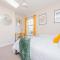 Central Townhouse Wolverhampton - Sleeps 8 - Ideal for Contractors & Families