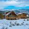 Copper Rock Ridge- Luxury, Pool Table, Hot Tub between Zion and Bryce