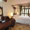 Hunters Lodge