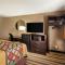 Super 8 by Wyndham Joplin